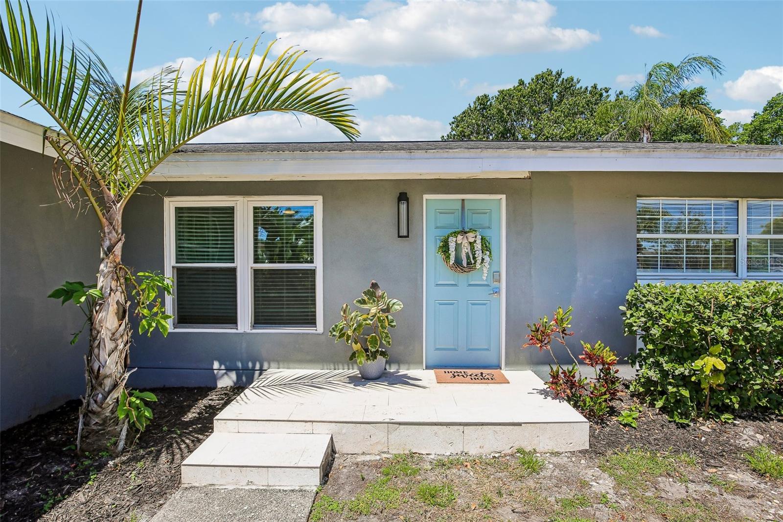 Image 4 of 56 For 9622 Oakhurst Road