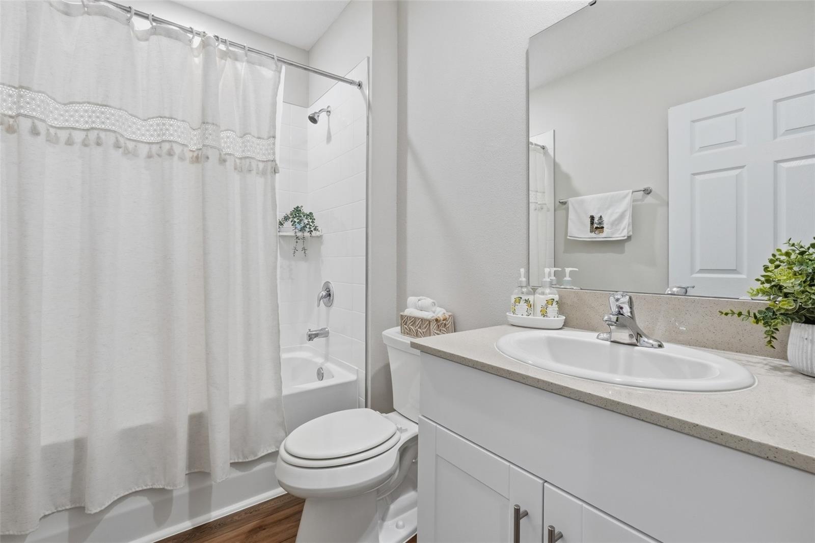 Image 17 of 42 For 1330 Current Place