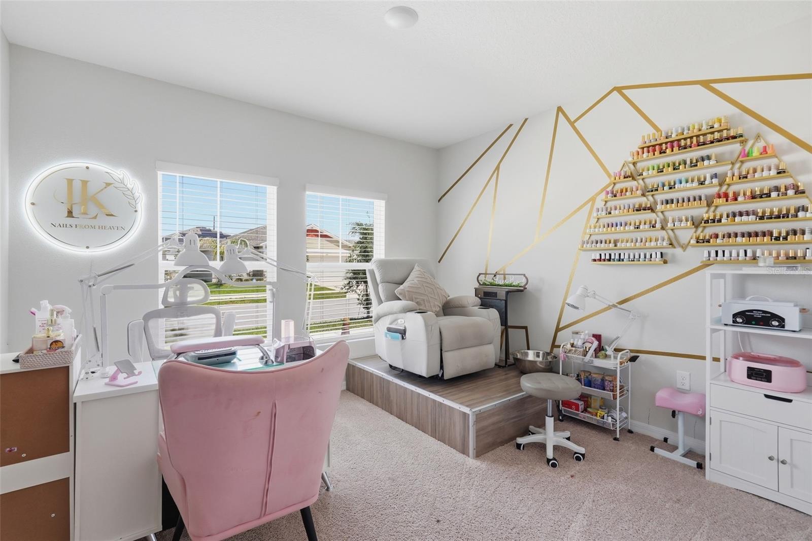 Image 21 of 42 For 1330 Current Place