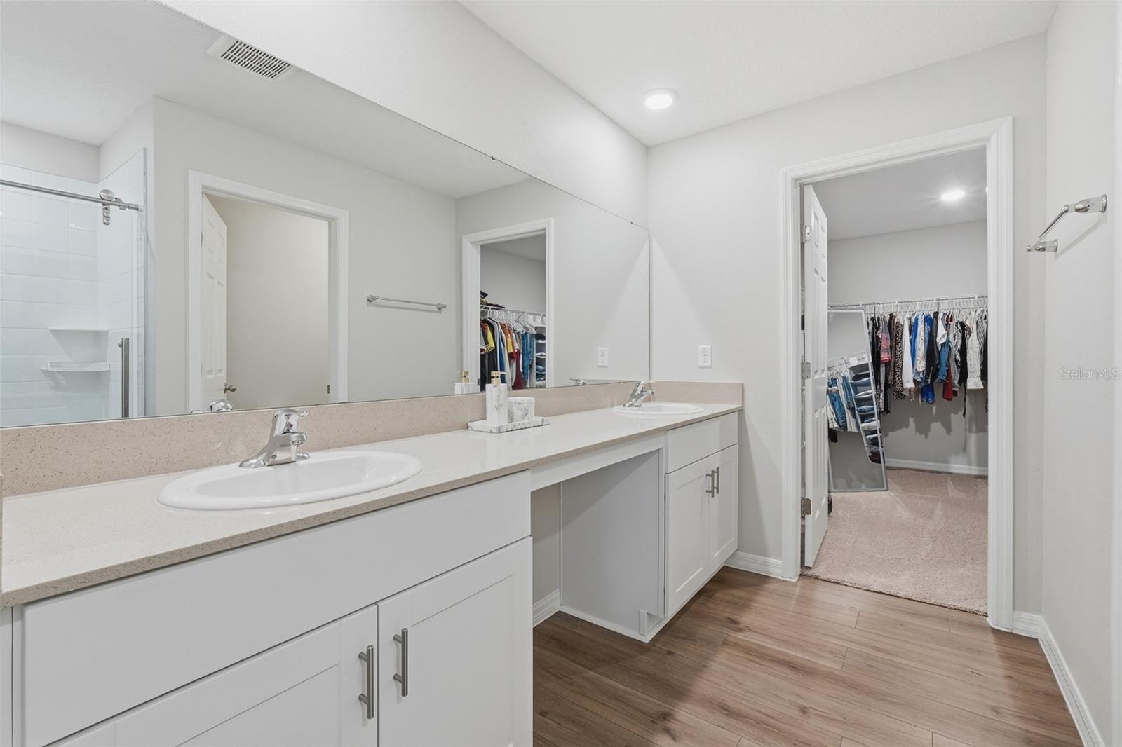 Image 25 of 42 For 1330 Current Place