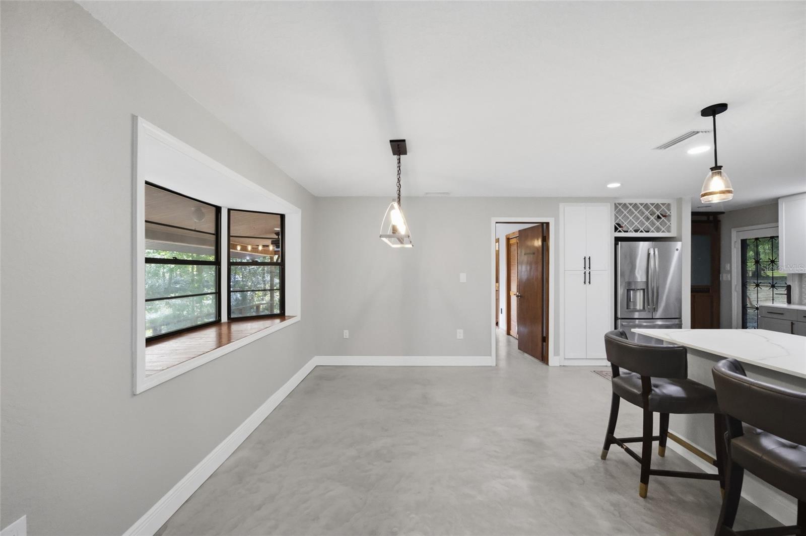 Image 14 of 49 For 15700 Doe Trail