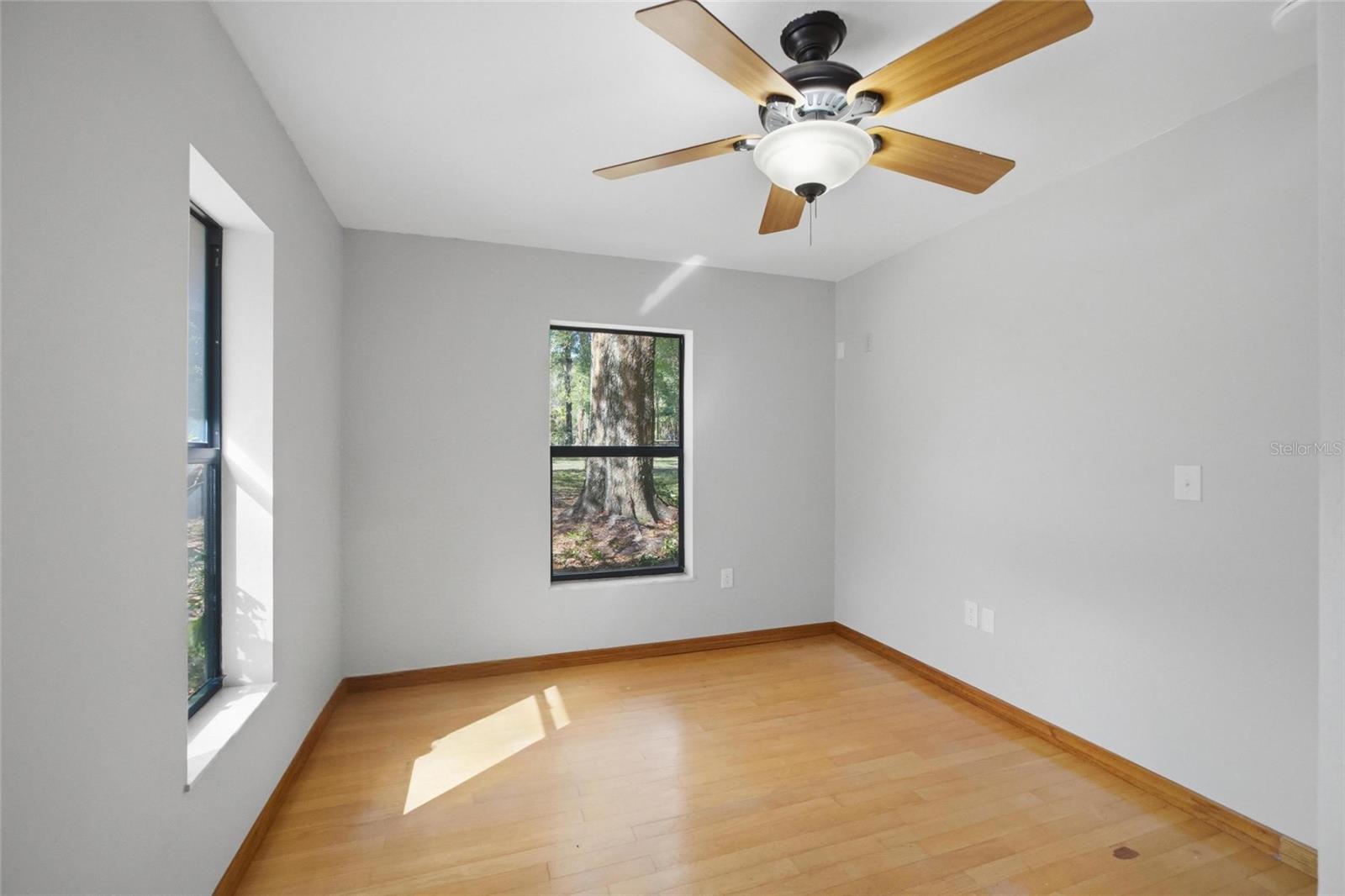 Image 17 of 49 For 15700 Doe Trail