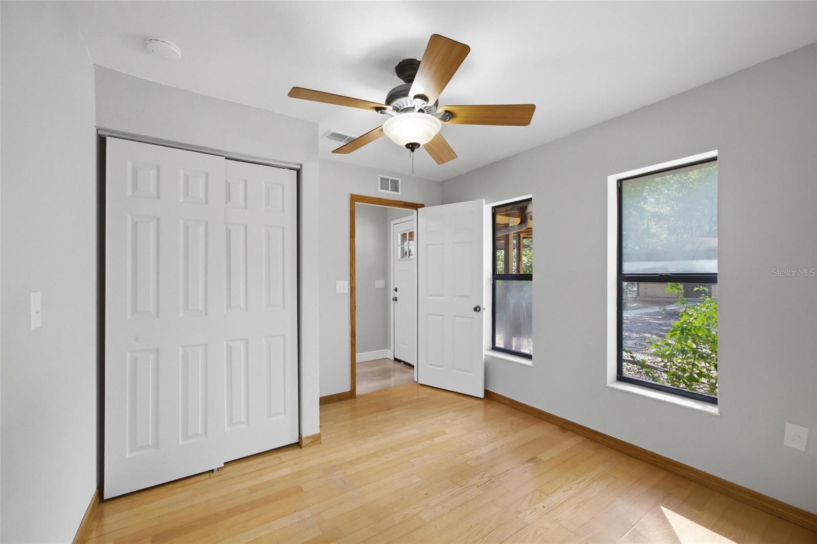 Image 18 of 49 For 15700 Doe Trail