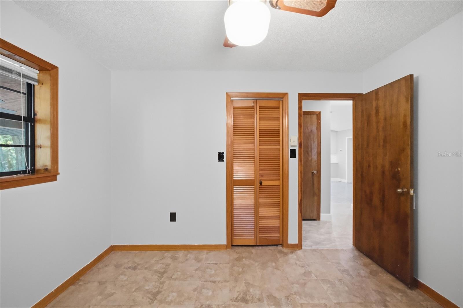 Image 20 of 49 For 15700 Doe Trail