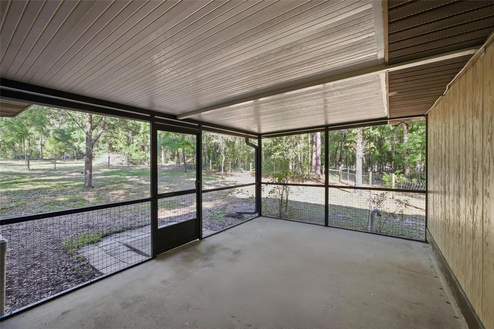 Image 30 of 49 For 15700 Doe Trail