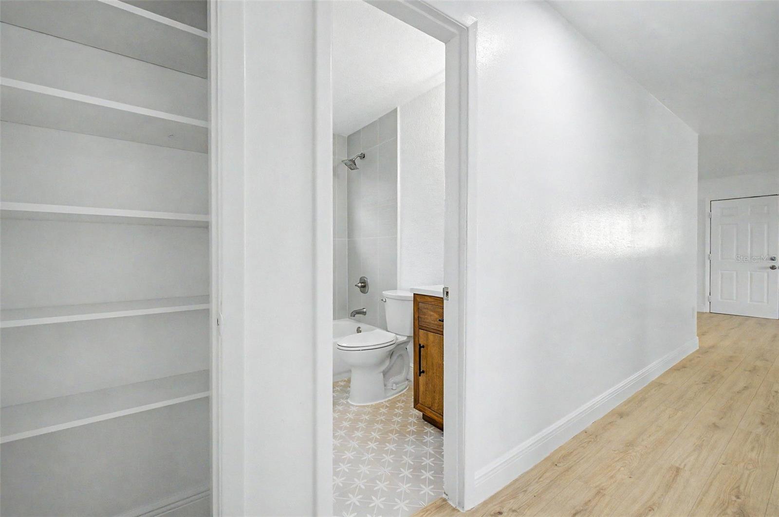 Image 20 of 37 For 1807 Ohio Street