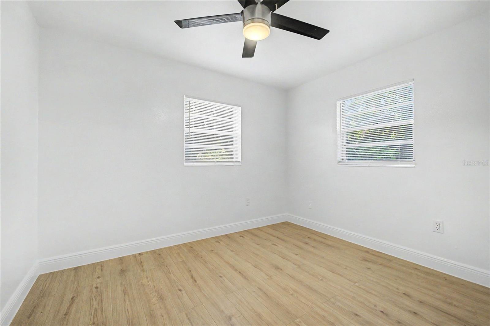 Image 21 of 37 For 1807 Ohio Street