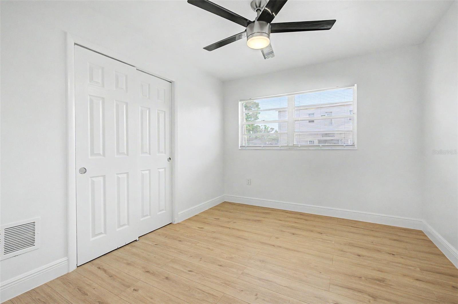 Image 27 of 37 For 1807 Ohio Street