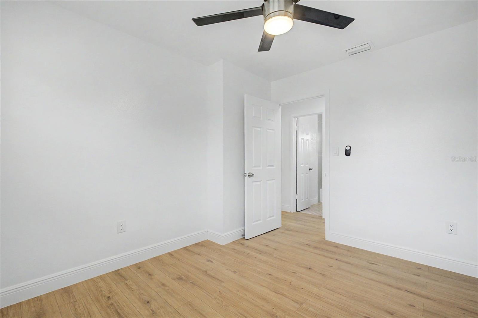 Image 29 of 37 For 1807 Ohio Street