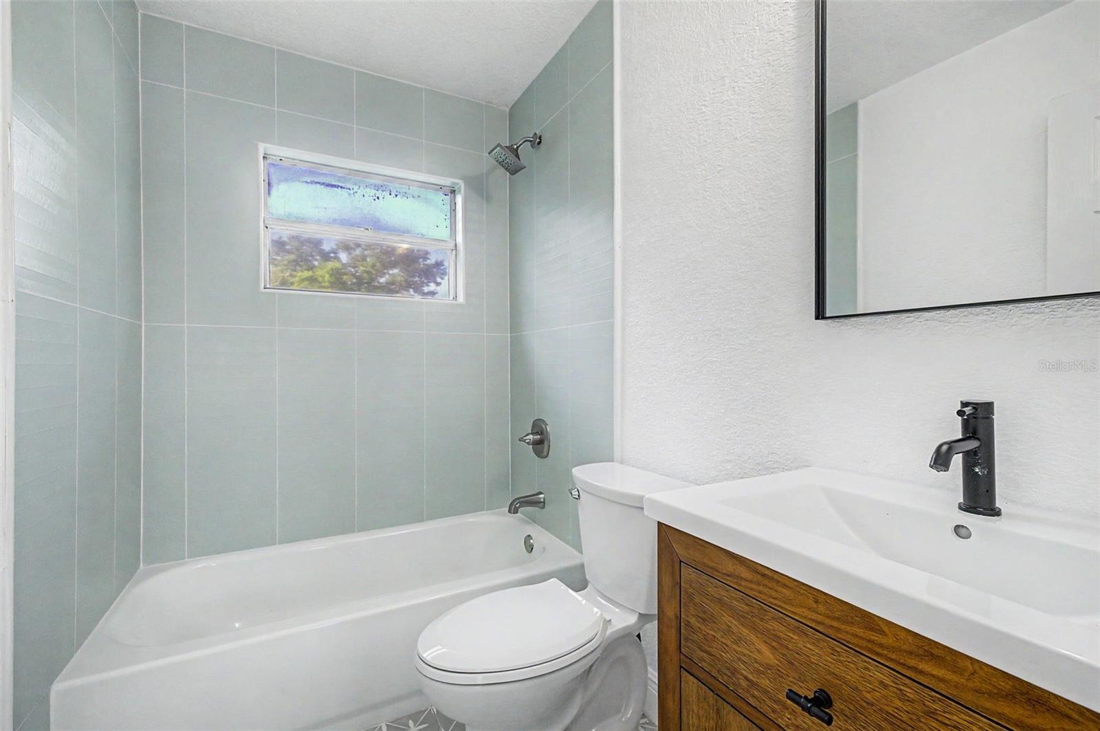 Image 30 of 37 For 1807 Ohio Street