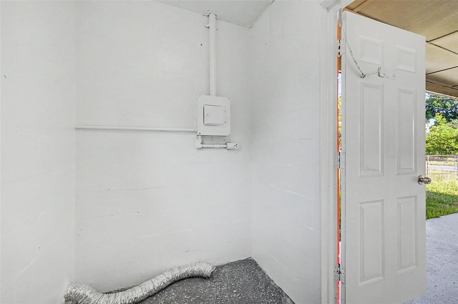 Image 31 of 37 For 1807 Ohio Street