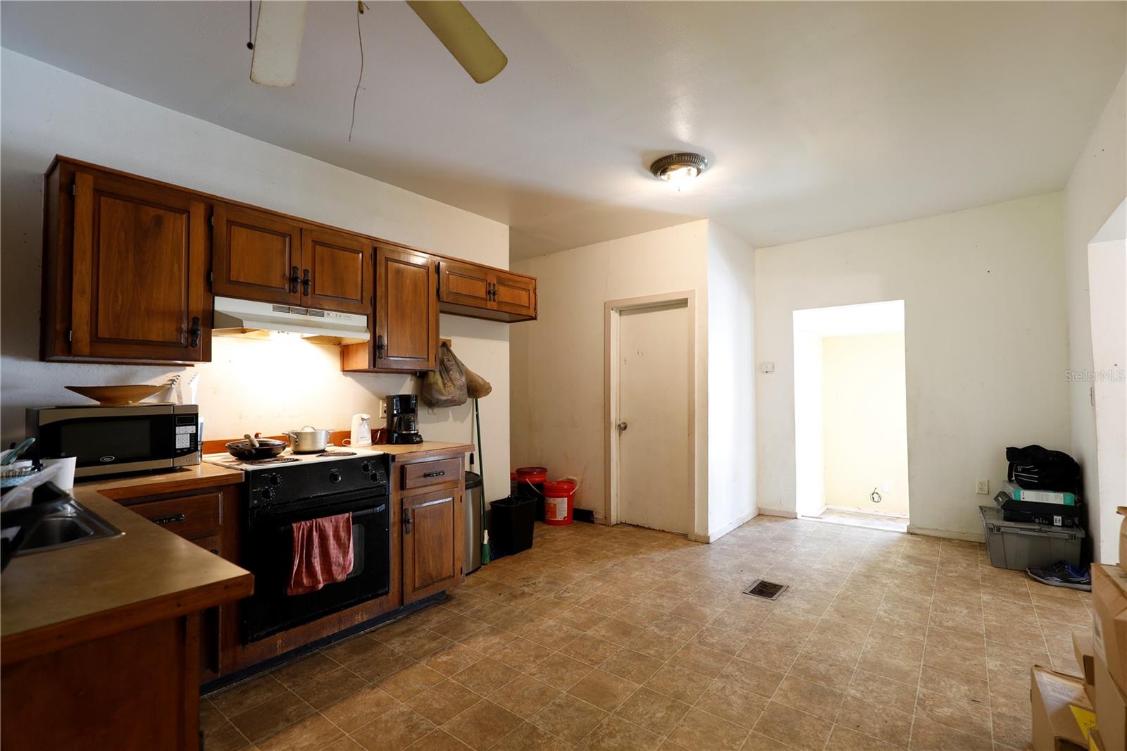 Image 11 of 32 For 2747 Eaton Avenue