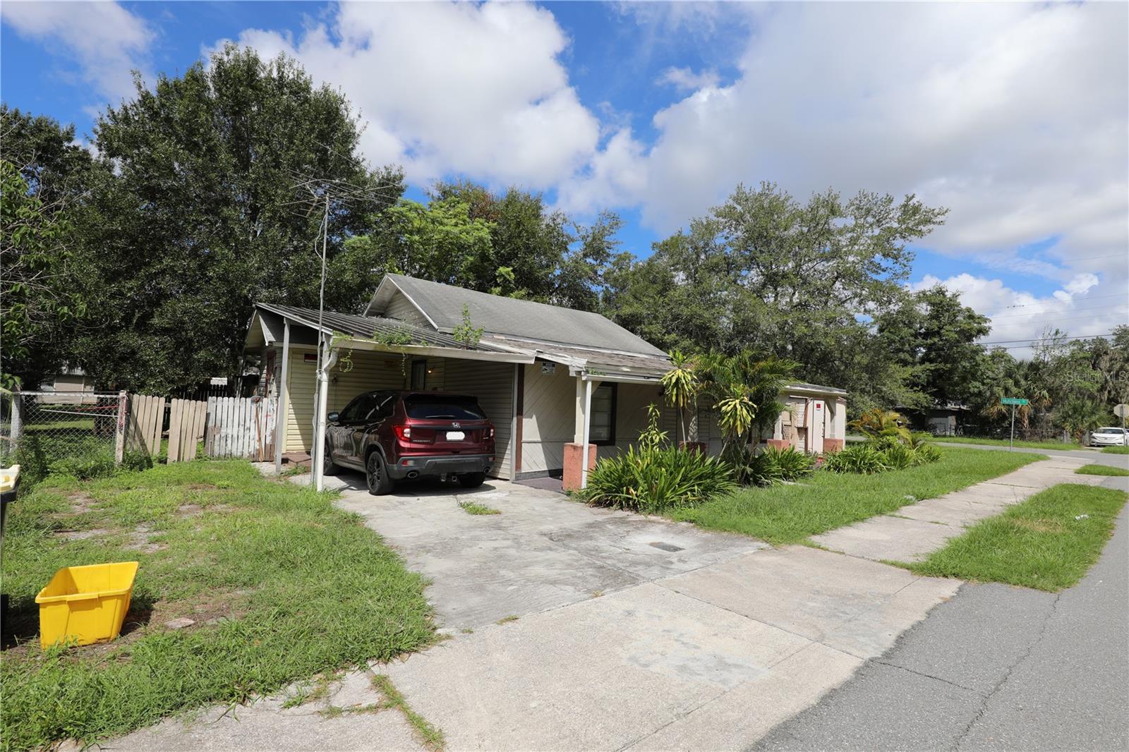 Image 3 of 32 For 2747 Eaton Avenue