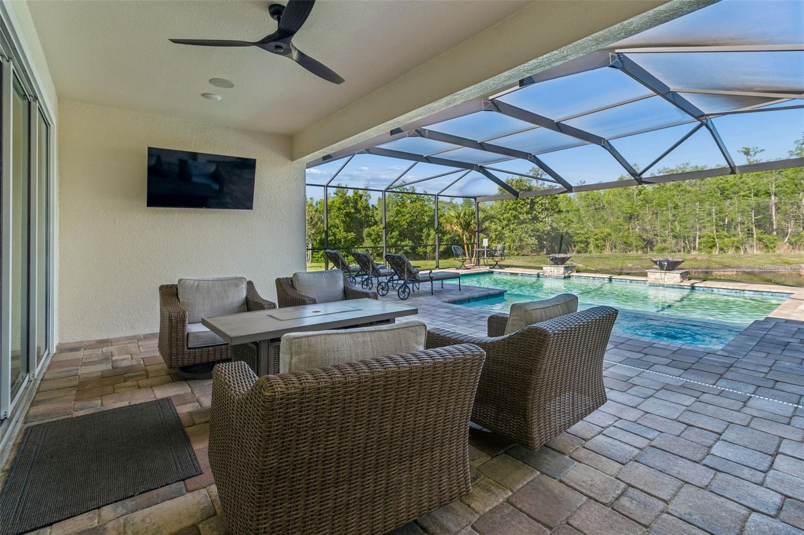 Image 11 of 31 For 8768 Birchleaf Court