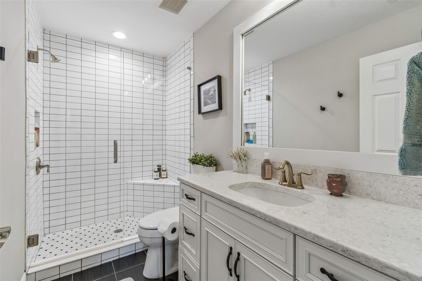 Image 27 of 31 For 8768 Birchleaf Court