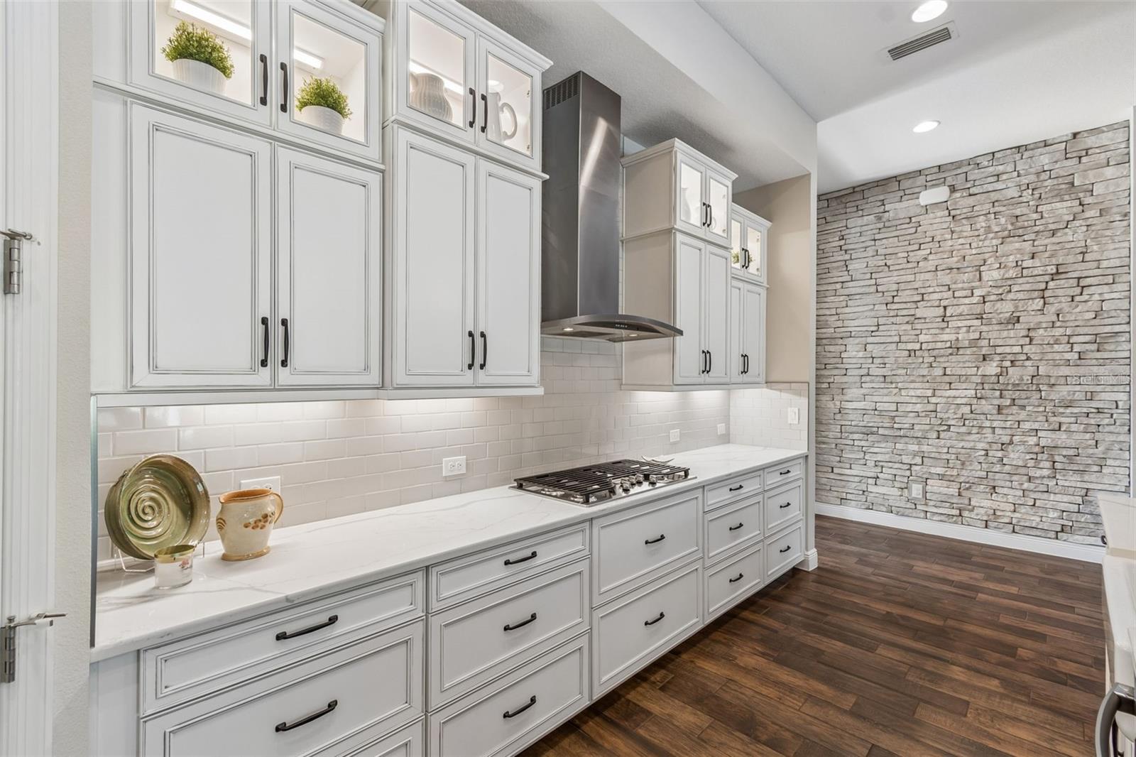 Image 5 of 31 For 8768 Birchleaf Court