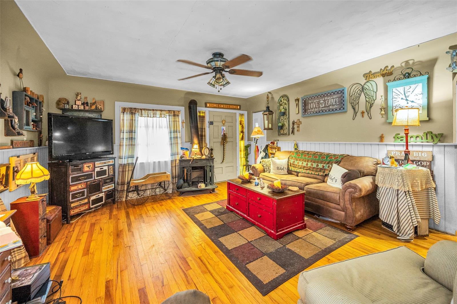 Image 13 of 54 For 2876 30th Avenue N