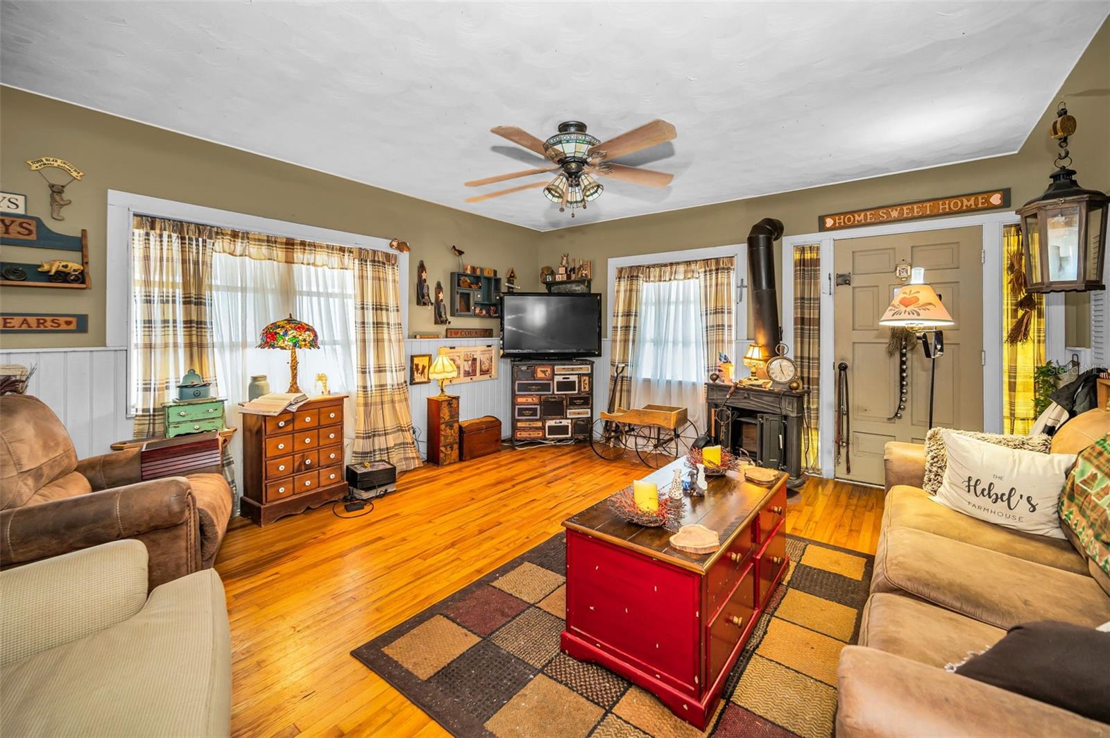 Image 14 of 54 For 2876 30th Avenue N