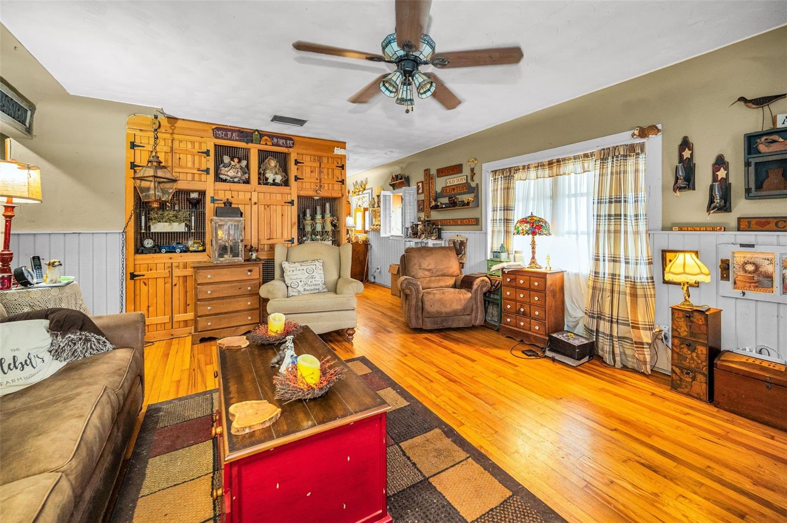 Image 15 of 54 For 2876 30th Avenue N