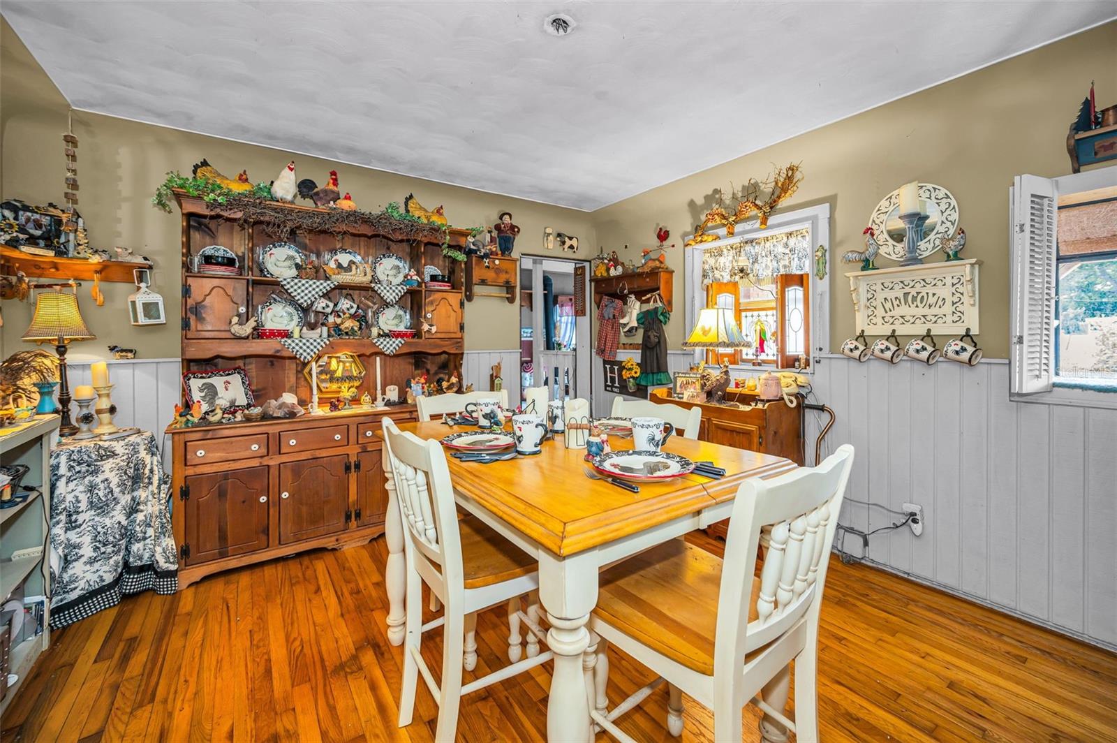 Image 17 of 54 For 2876 30th Avenue N