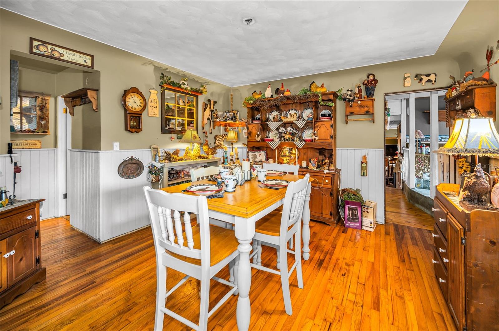 Image 18 of 54 For 2876 30th Avenue N