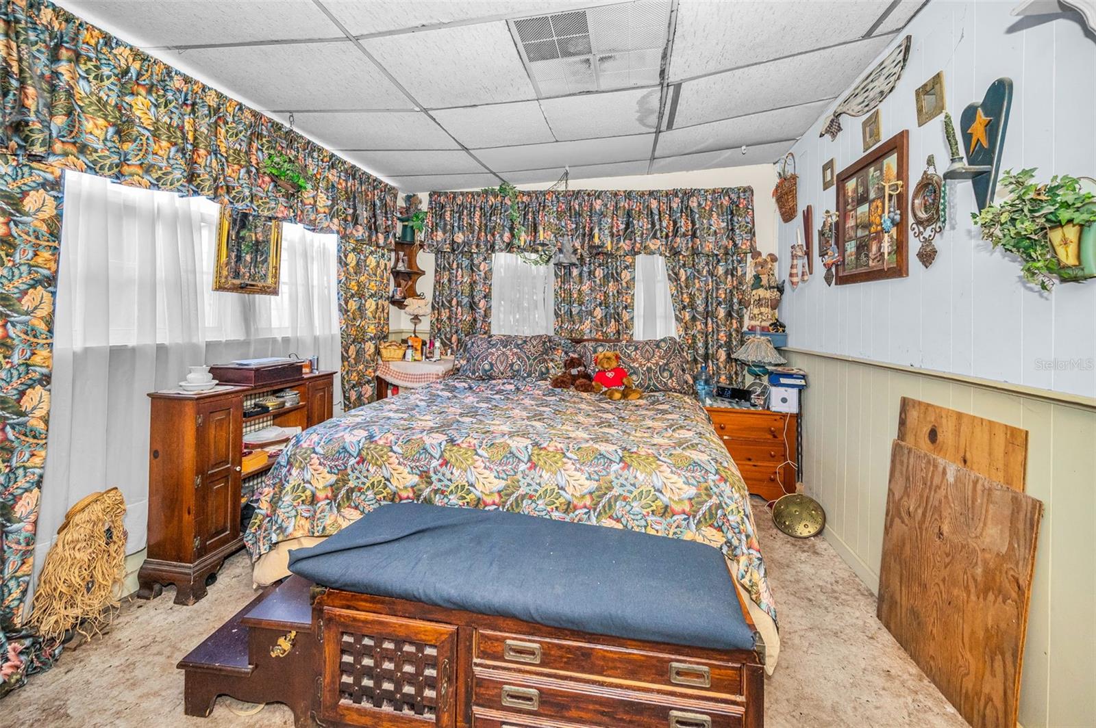 Image 30 of 54 For 2876 30th Avenue N