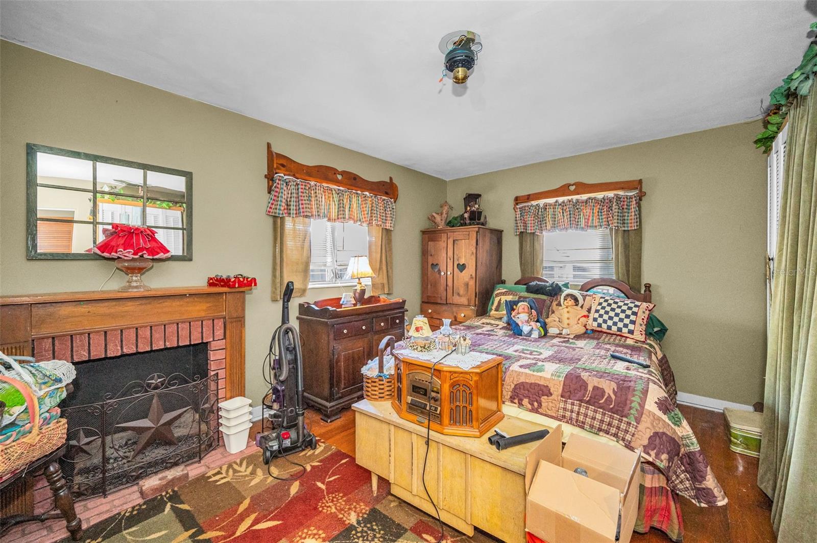 Image 35 of 54 For 2876 30th Avenue N