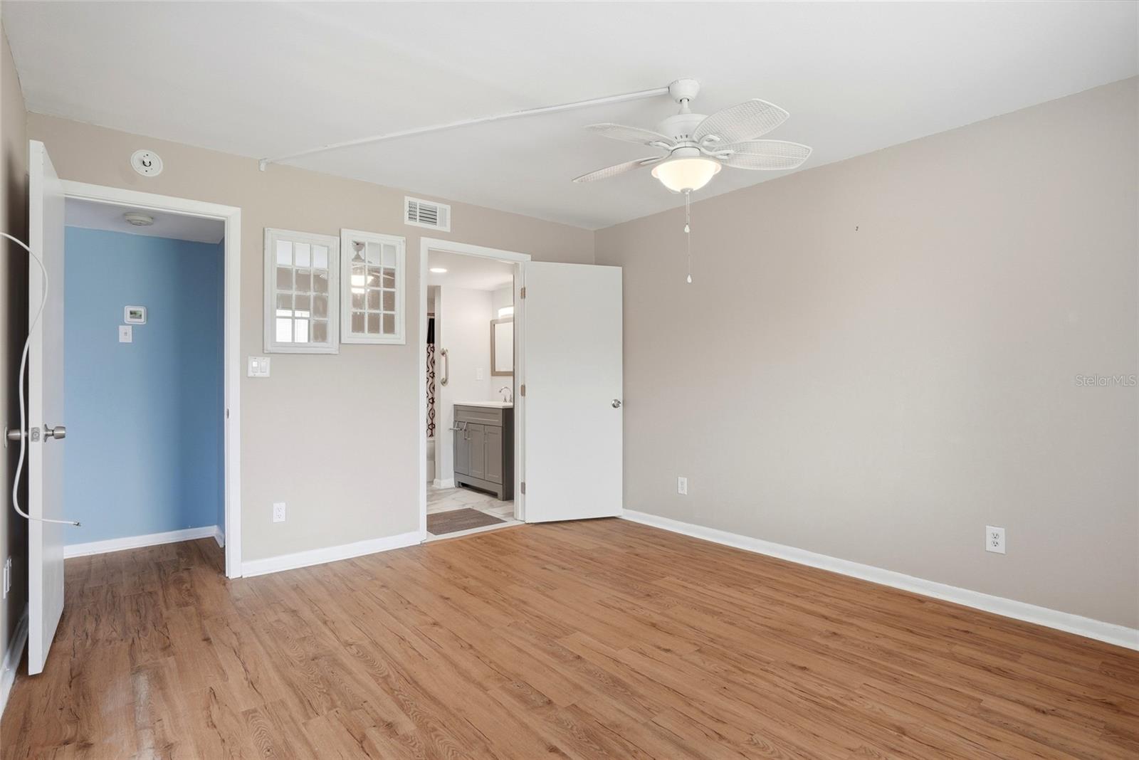 Image 16 of 34 For 11201 122nd Avenue N 143