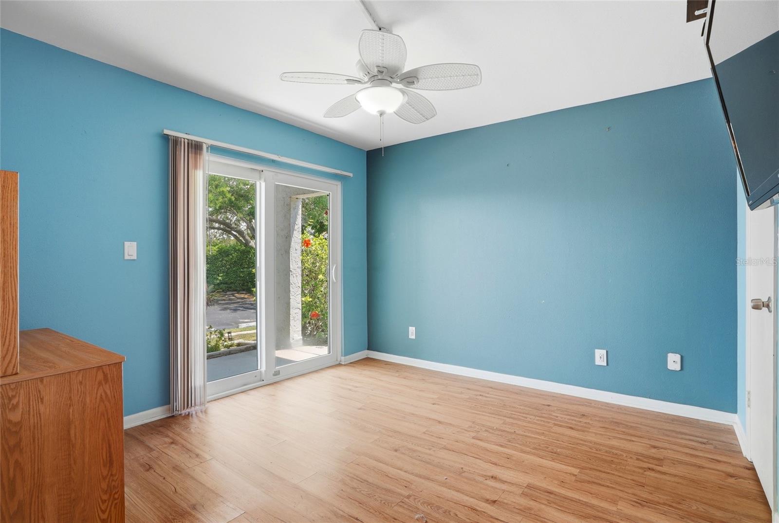 Image 21 of 34 For 11201 122nd Avenue N 143