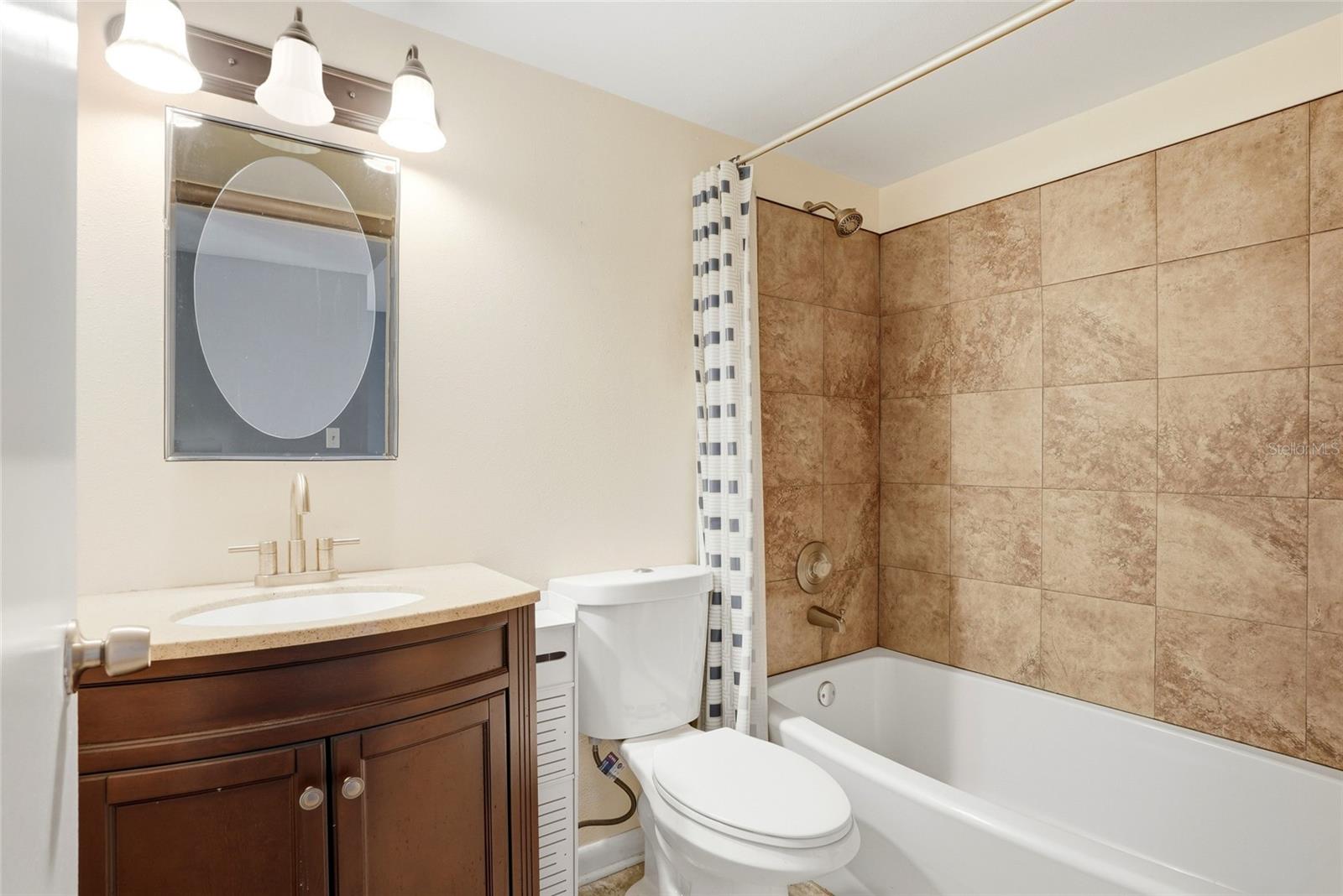 Image 23 of 34 For 11201 122nd Avenue N 143