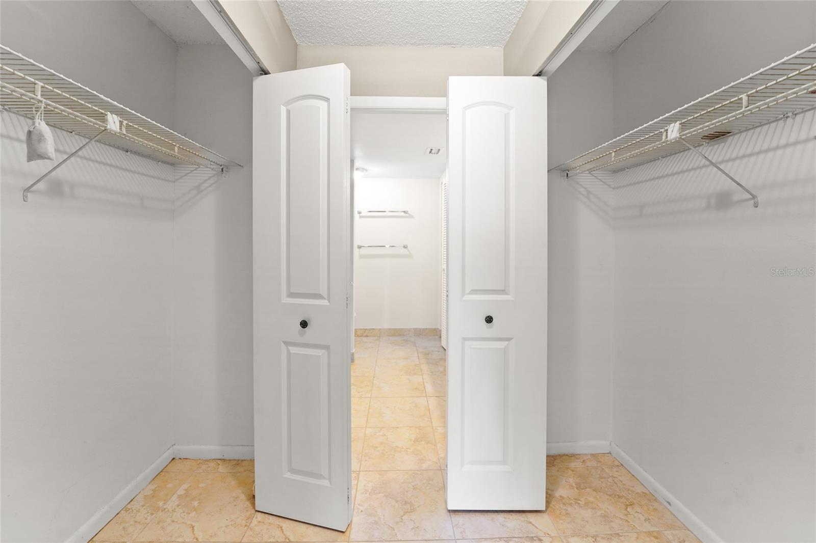 Image 14 of 29 For 220 Belleview Boulevard 601