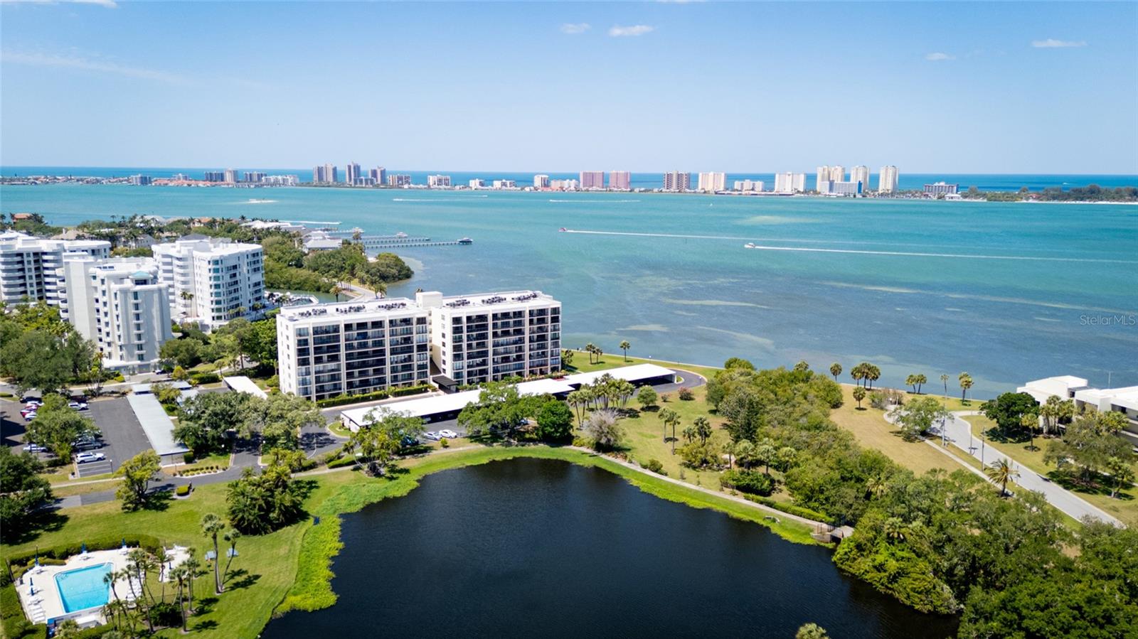 Image 4 of 29 For 220 Belleview Boulevard 601