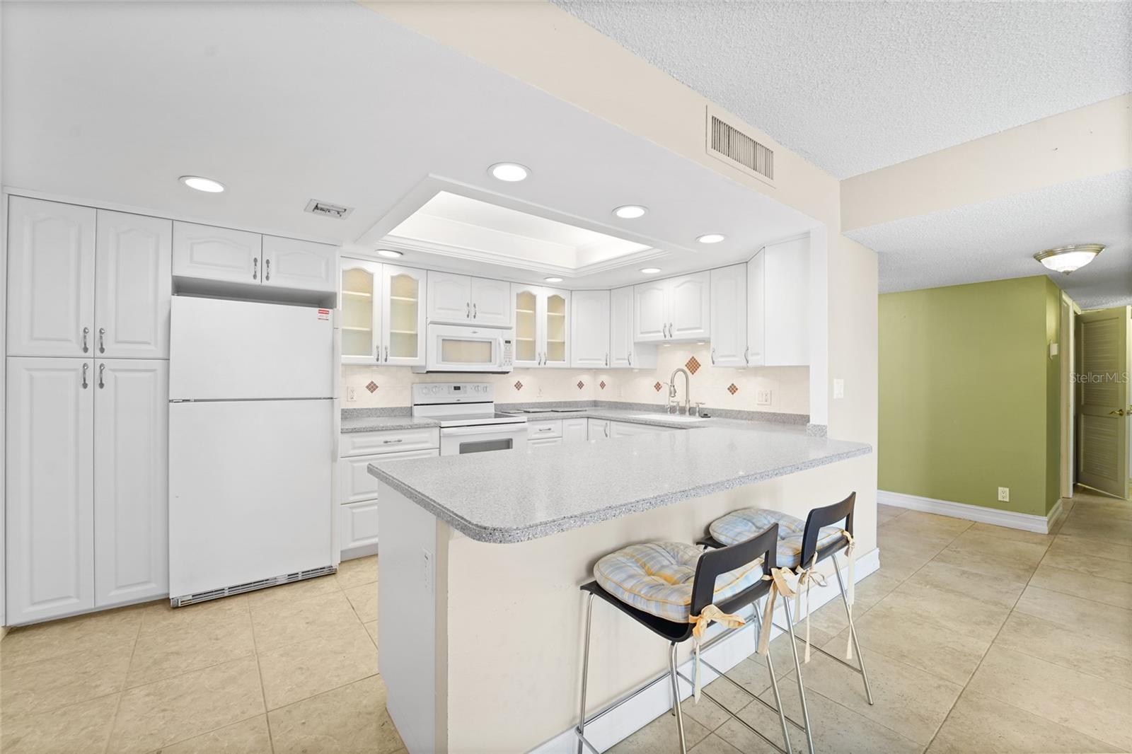 Image 9 of 29 For 220 Belleview Boulevard 601