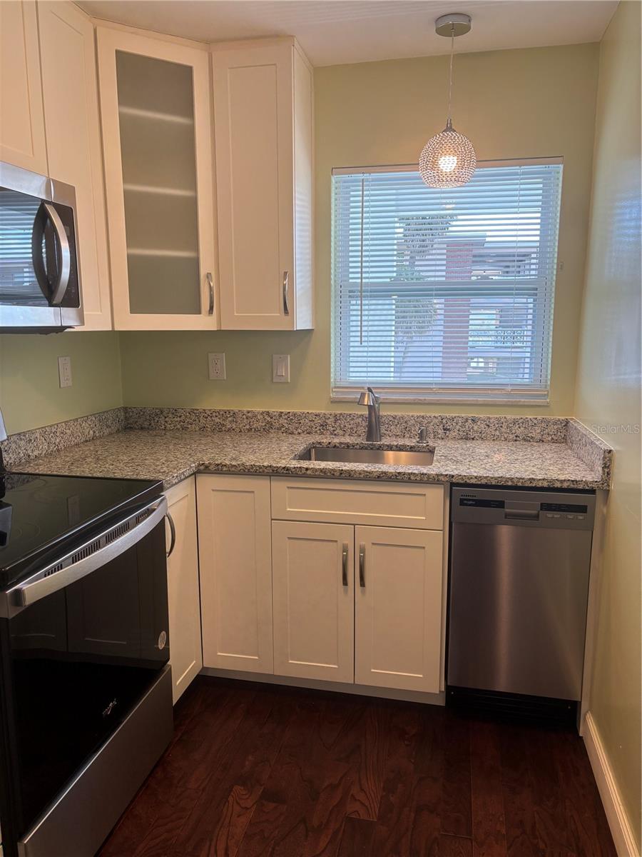 Image 7 of 17 For 3160 36th Street N 210