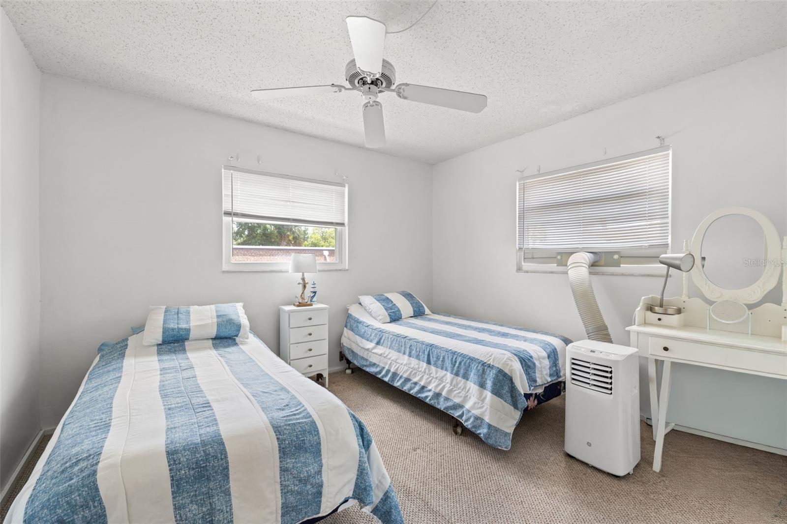 Image 21 of 39 For 12760 Indian Rocks Road 107