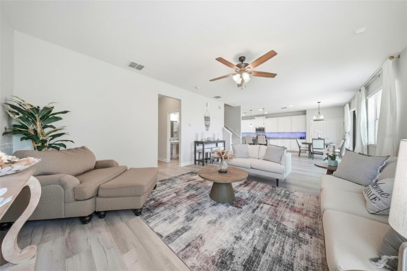 Image 16 of 46 For 11717 Albatross Lane
