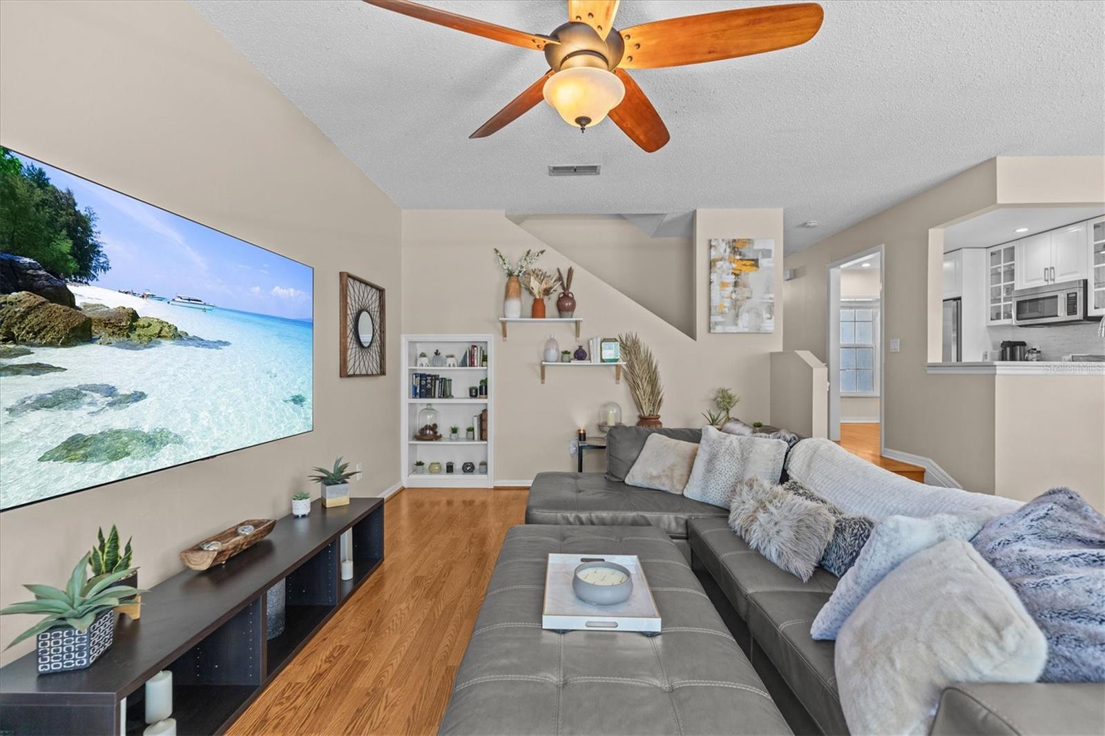 Image 16 of 45 For 5203 Bayshore Boulevard 14