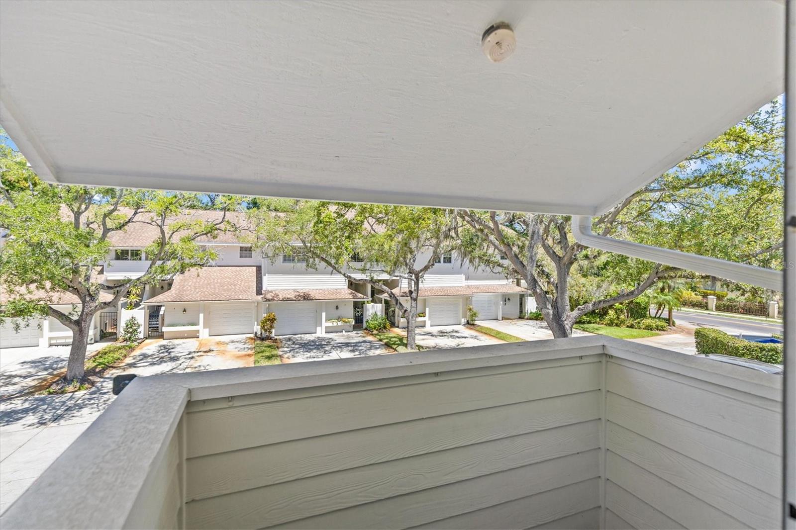 Image 34 of 45 For 5203 Bayshore Boulevard 14