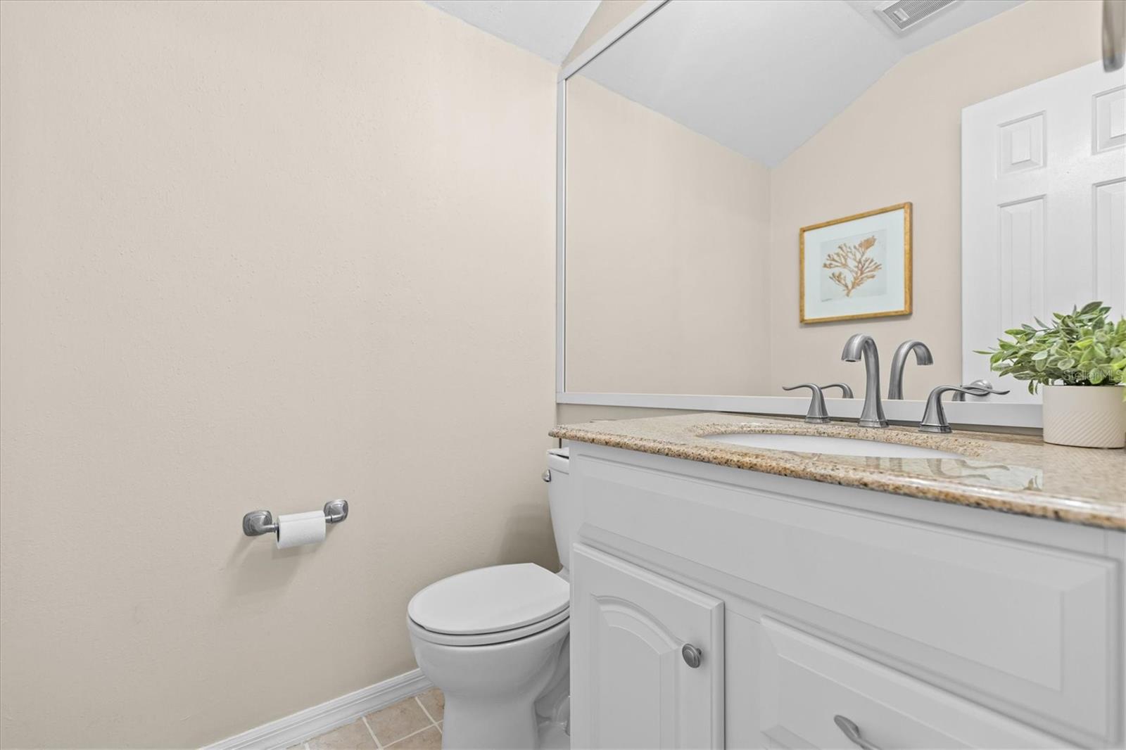 Image 39 of 45 For 5203 Bayshore Boulevard 14