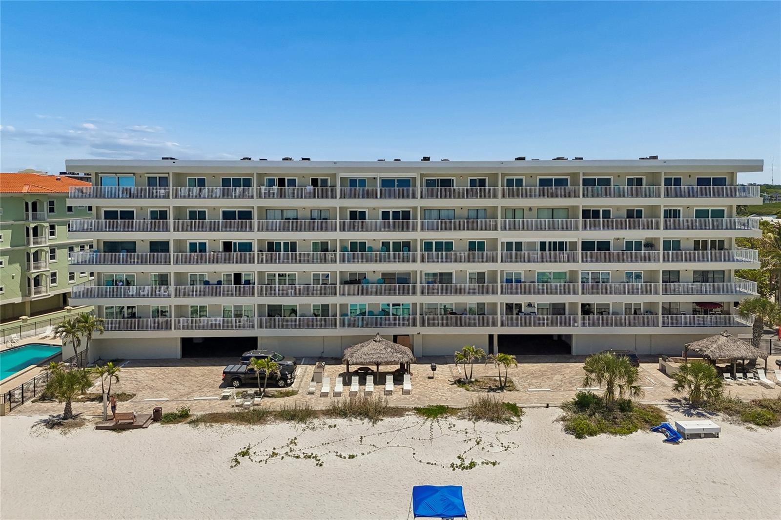 Image 48 of 68 For 19418 Gulf Boulevard 204