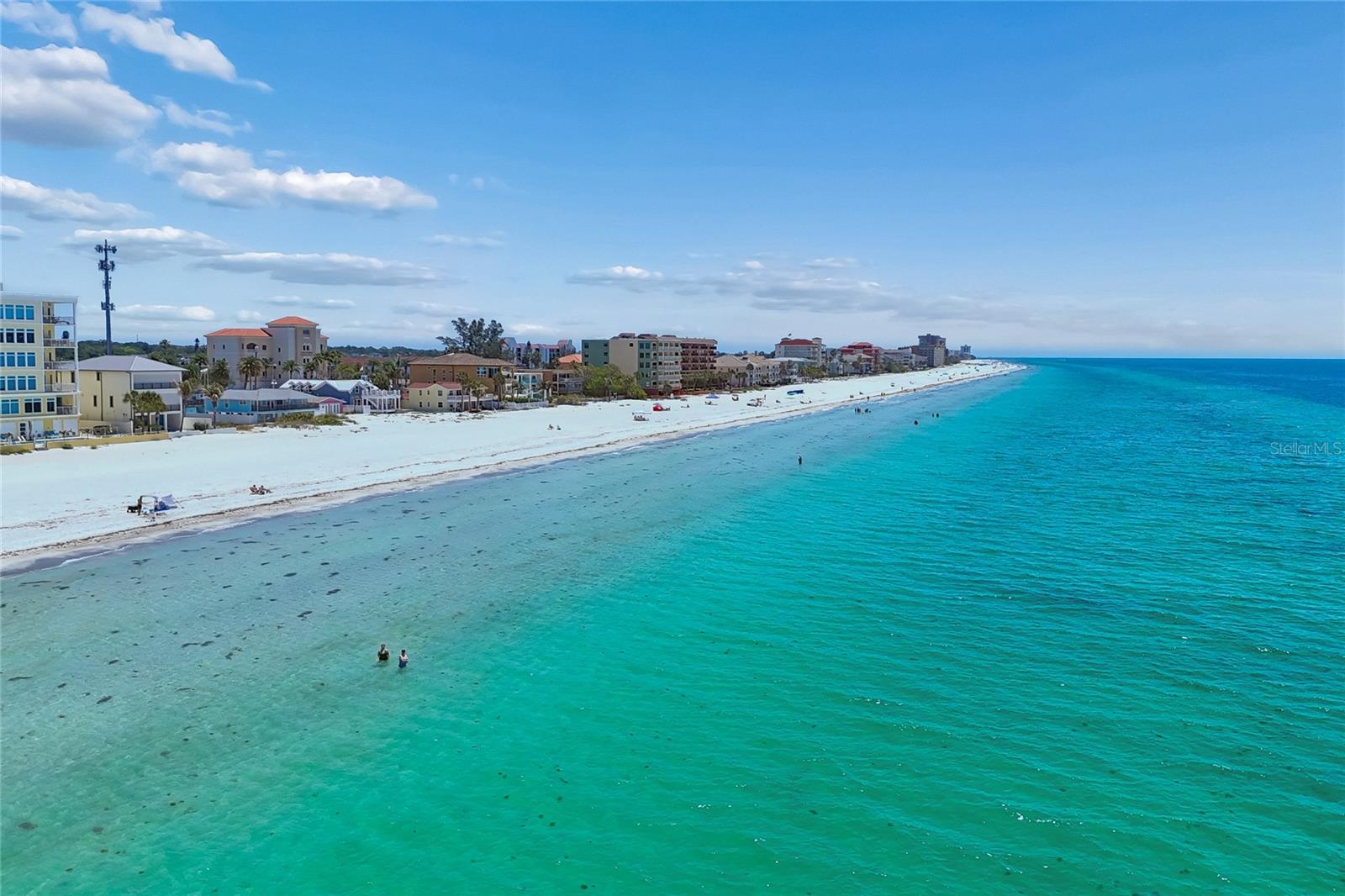 Image 61 of 68 For 19418 Gulf Boulevard 204