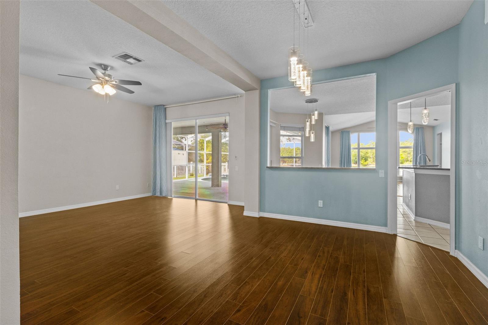 Image 12 of 36 For 8739 Ashworth Drive