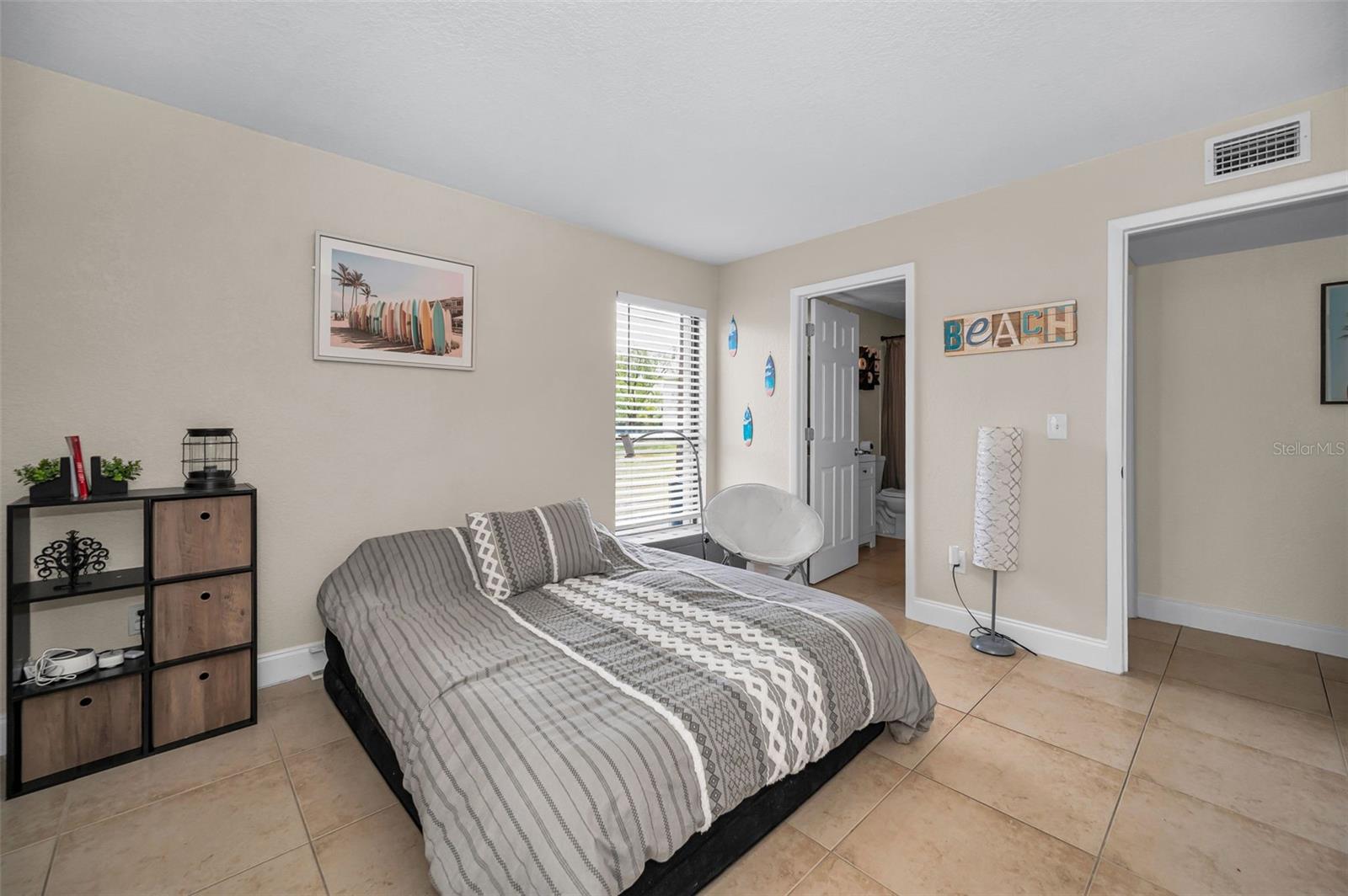 Image 17 of 41 For 455 Alt 19 S 83