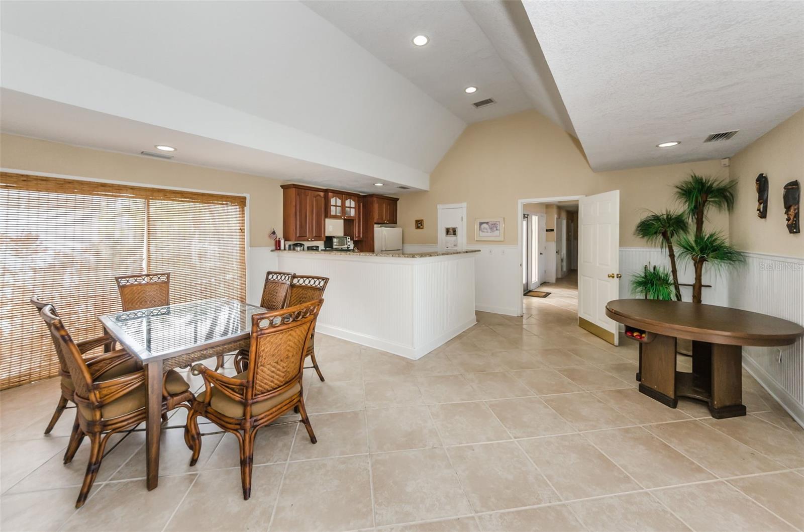 Image 37 of 41 For 455 Alt 19 S 83