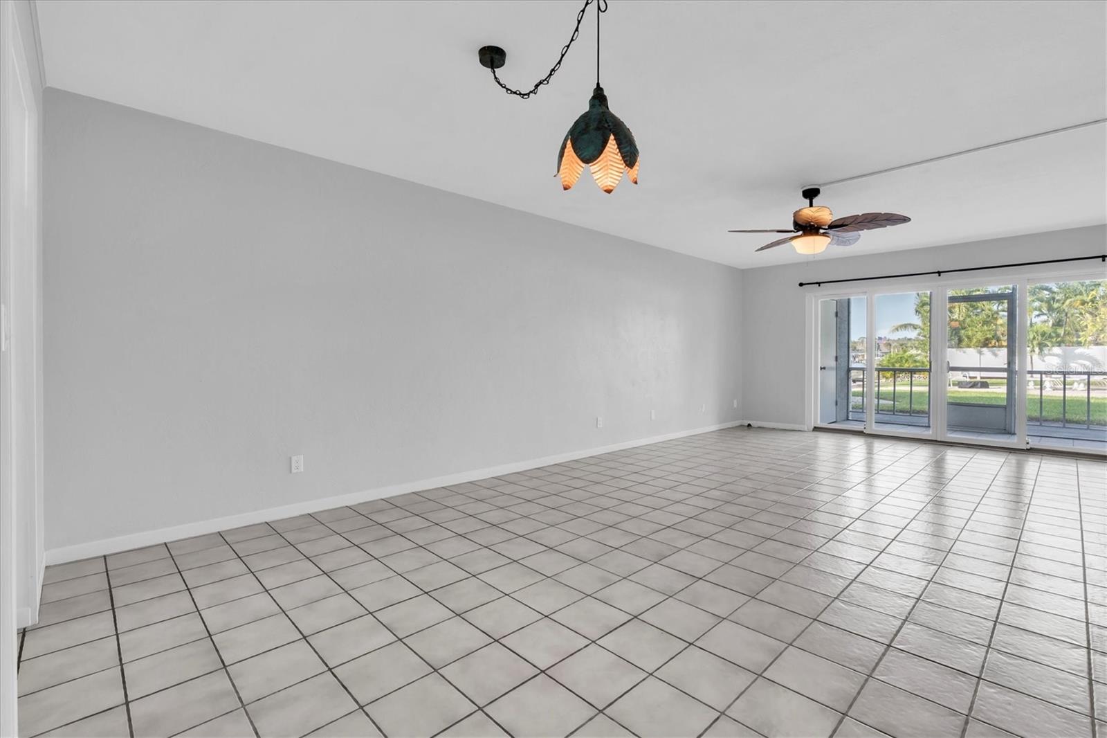 Image 11 of 30 For 3717 46th Avenue S 6