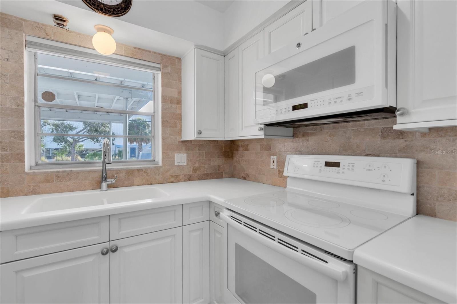 Image 14 of 30 For 3717 46th Avenue S 6