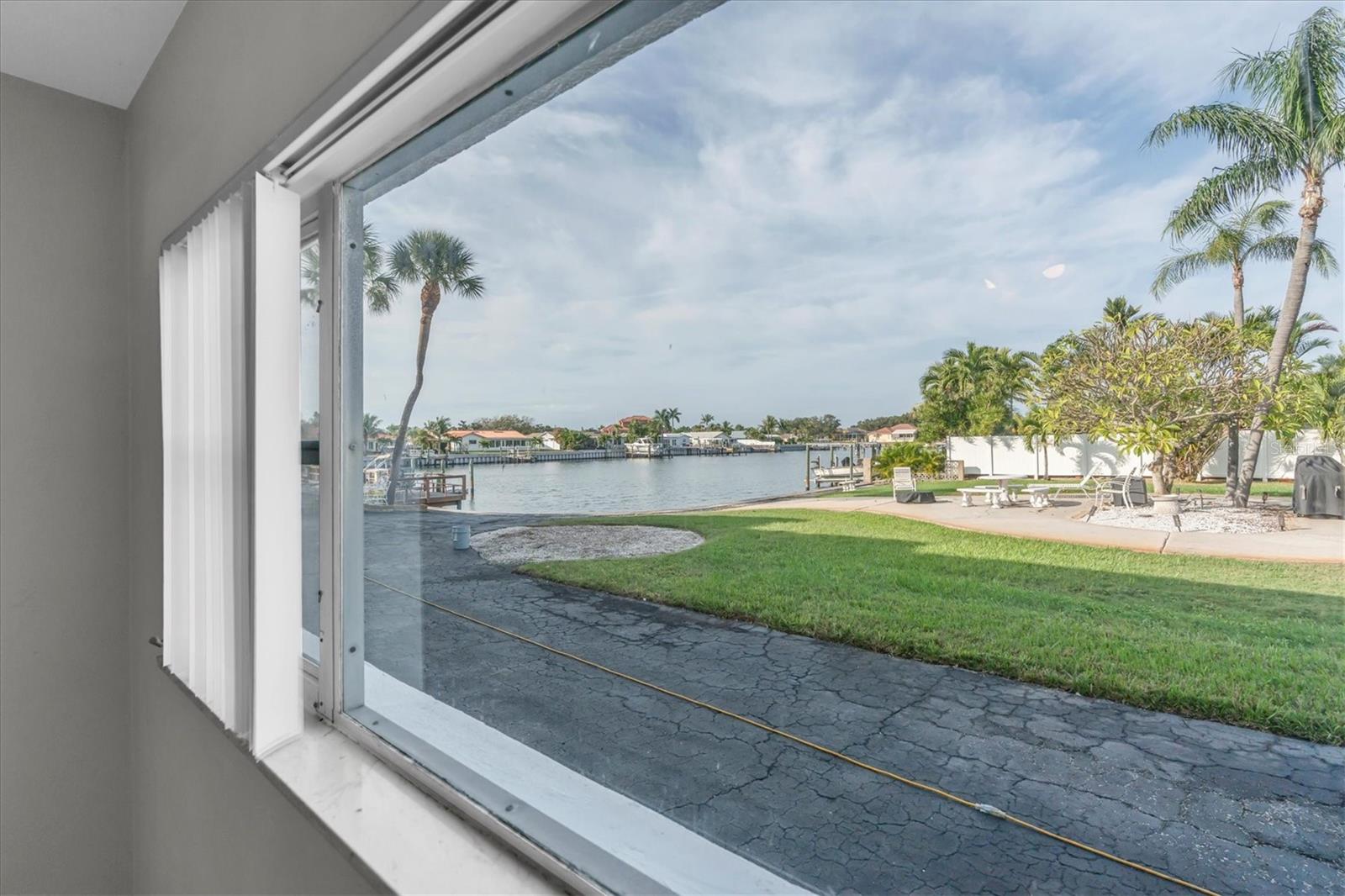 Image 21 of 30 For 3717 46th Avenue S 6