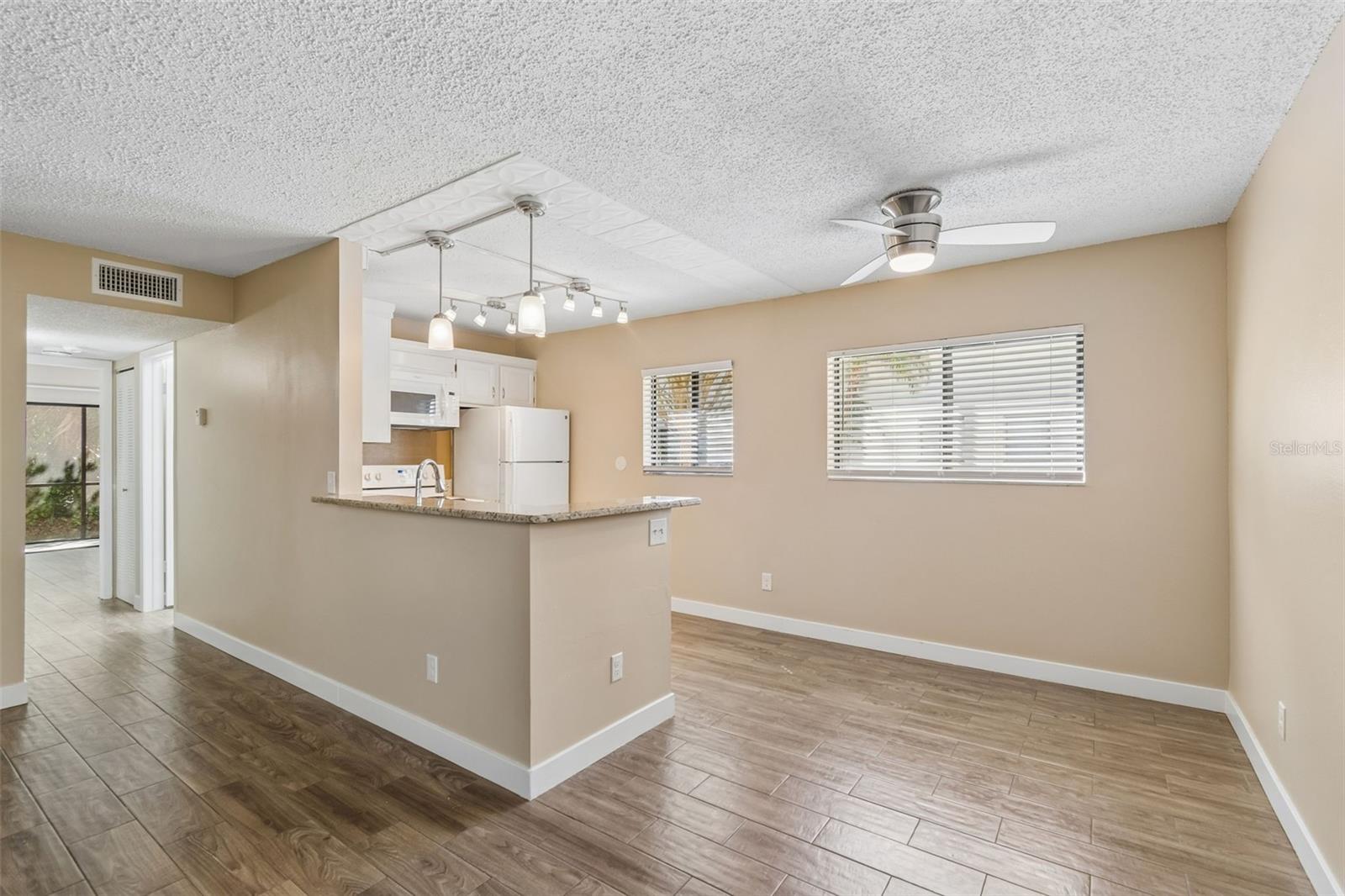 Image 11 of 100 For 3300 Fox Chase Circle N 202