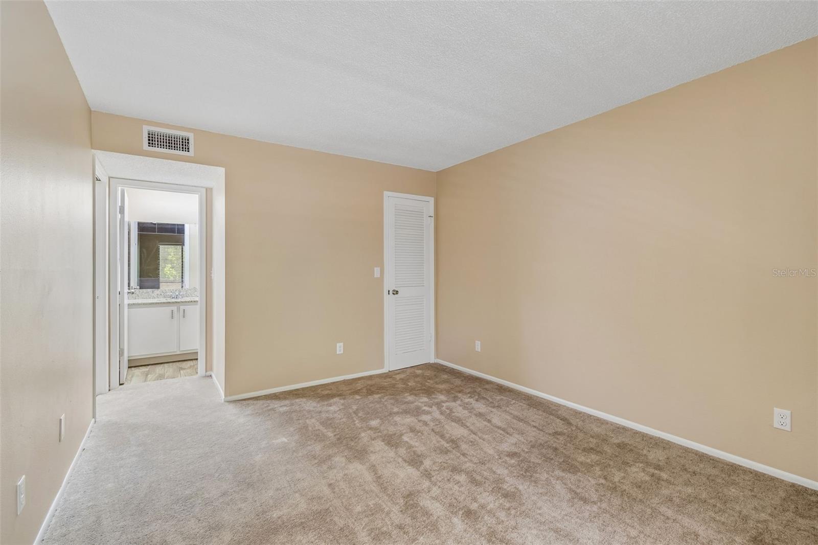 Image 30 of 100 For 3300 Fox Chase Circle N 202