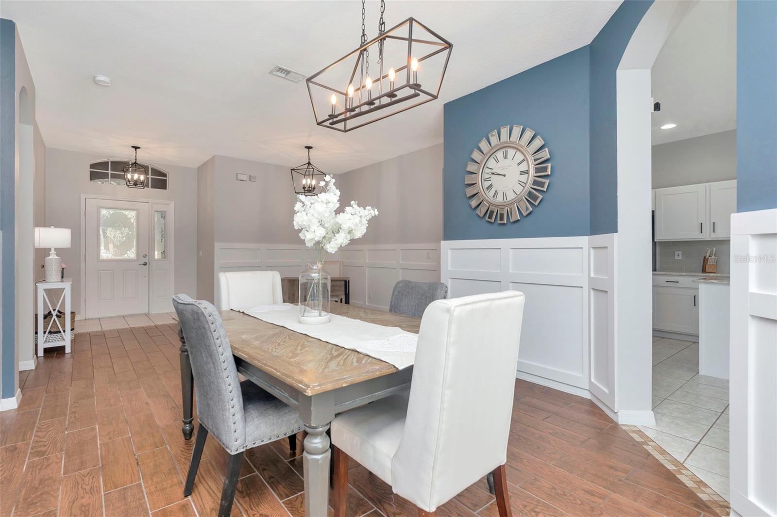 Listing photo id 9 for 12012 Northumberland Drive